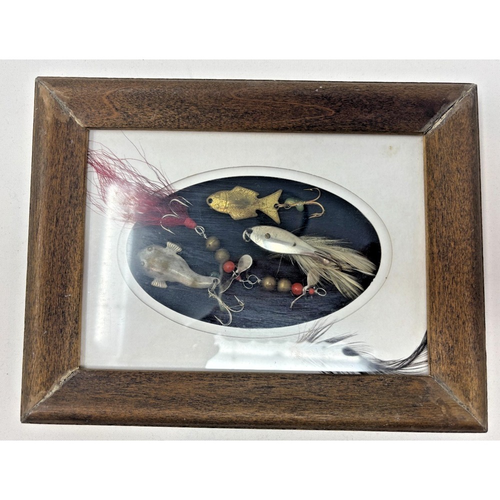 Vintage Framed Fishing Lures Shadow Box Display Wood Frame Rustic‎ Decor